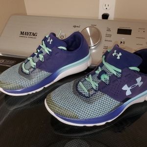 Girls under armour shoes